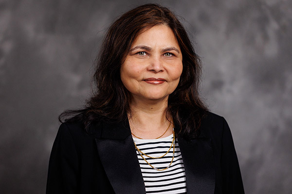 Sunita Kasliwal headshot